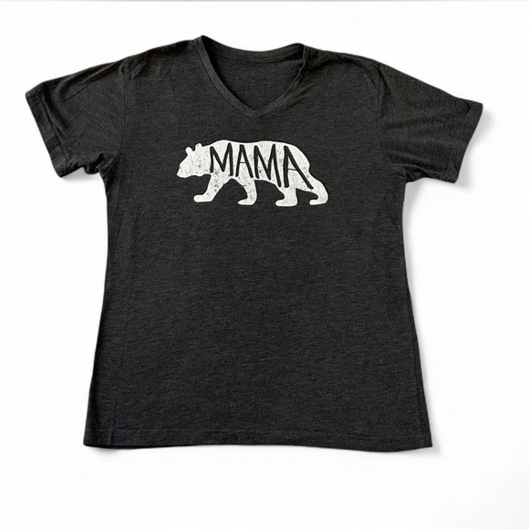 JM Collection Tops - Mama Bear Graphic T-Shirt in Gray, Size is approx. a medium (see measurements)